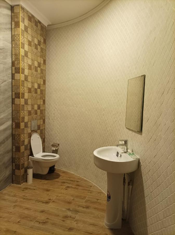 Riverside Boutique Hotel Алма Ата Екстериор снимка
