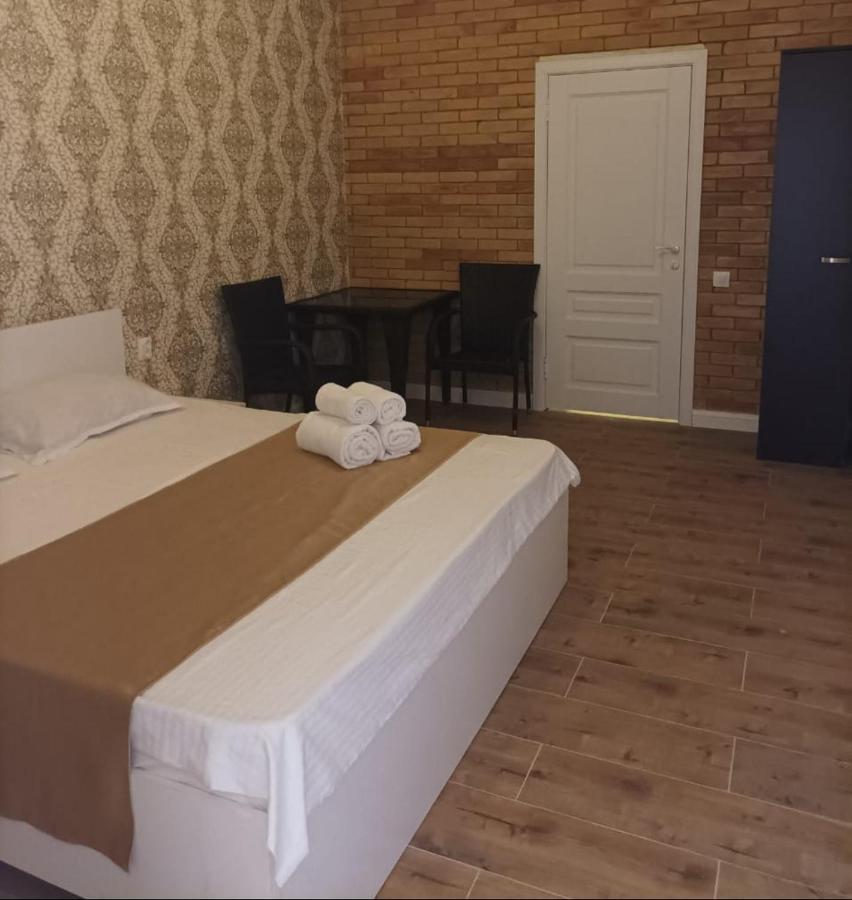 Riverside Boutique Hotel Алма Ата Екстериор снимка
