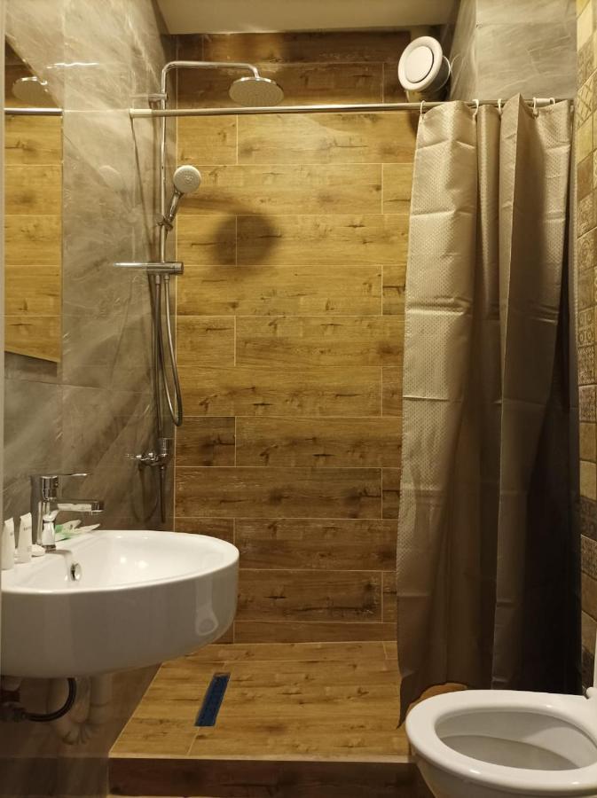 Riverside Boutique Hotel Алма Ата Екстериор снимка